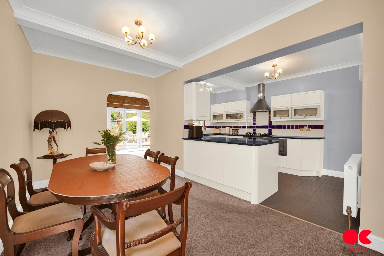 4 bed semi-detached house for sale in Netherpark Drive, Gidea Park  - Property Image 7