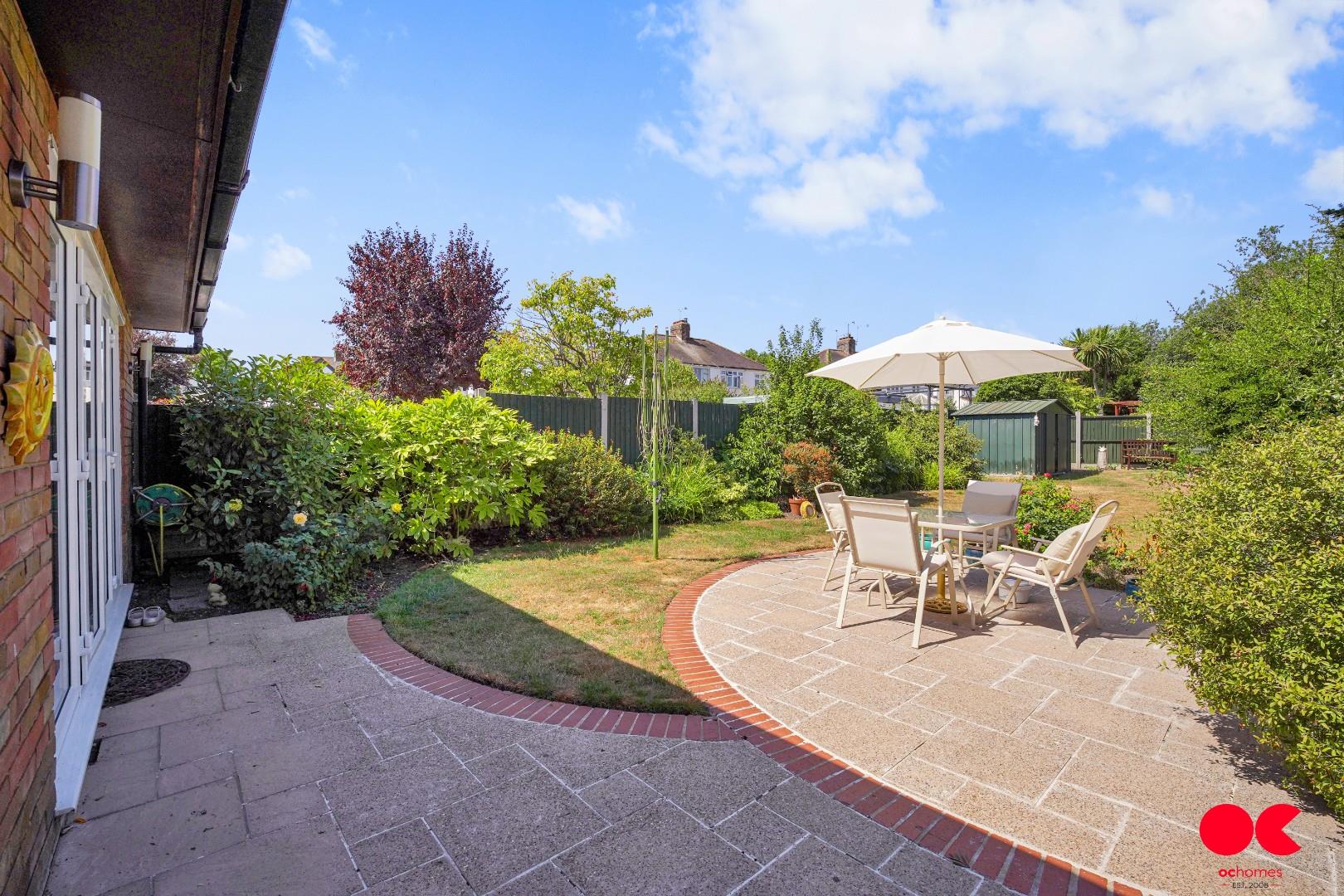 4 bed semi-detached house for sale in Netherpark Drive, Gidea Park  - Property Image 37