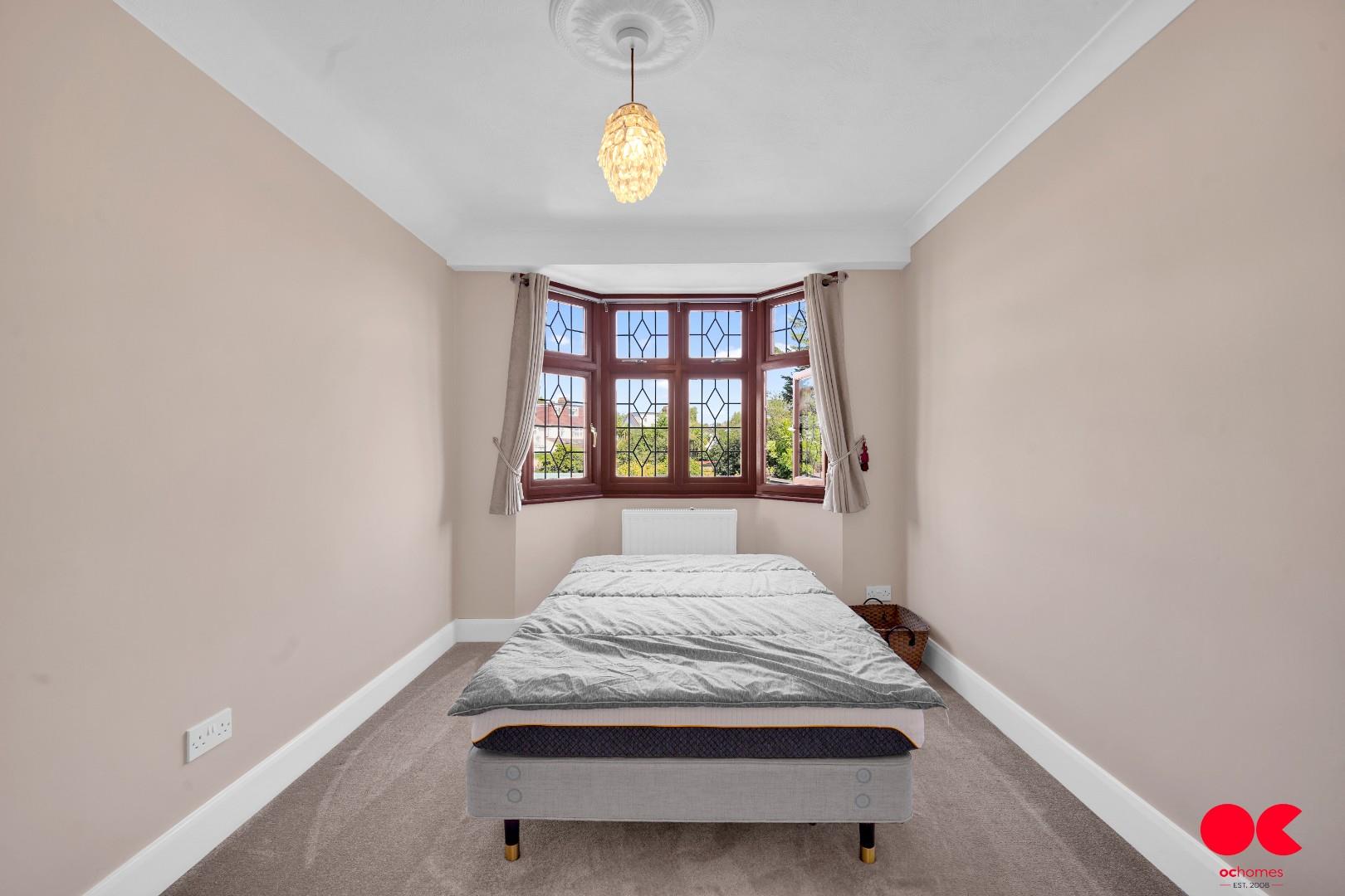 4 bed semi-detached house for sale in Netherpark Drive, Gidea Park  - Property Image 32
