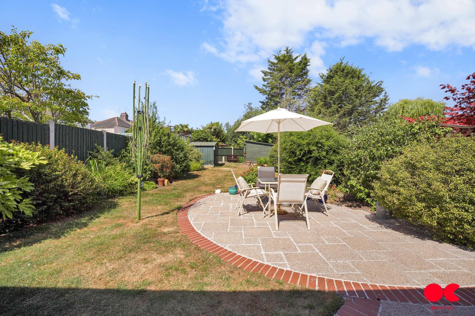 4 bed semi-detached house for sale in Netherpark Drive, Gidea Park  - Property Image 4