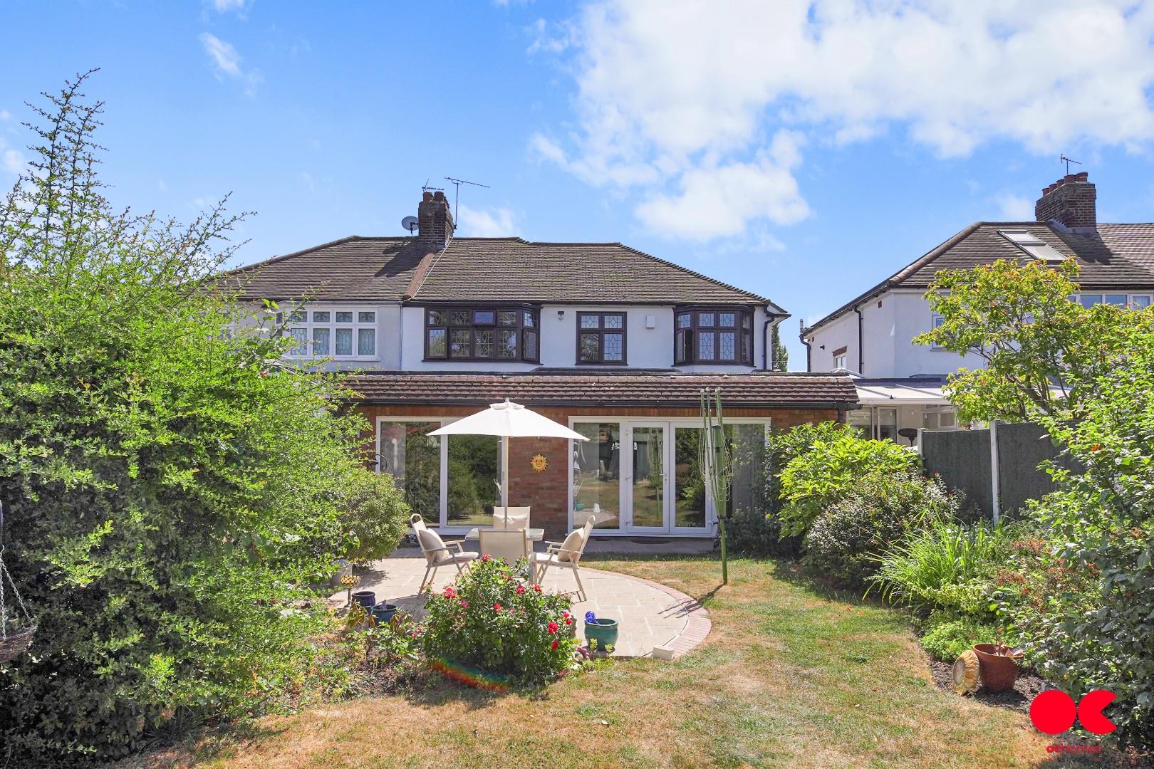 4 bed semi-detached house for sale in Netherpark Drive, Gidea Park  - Property Image 41