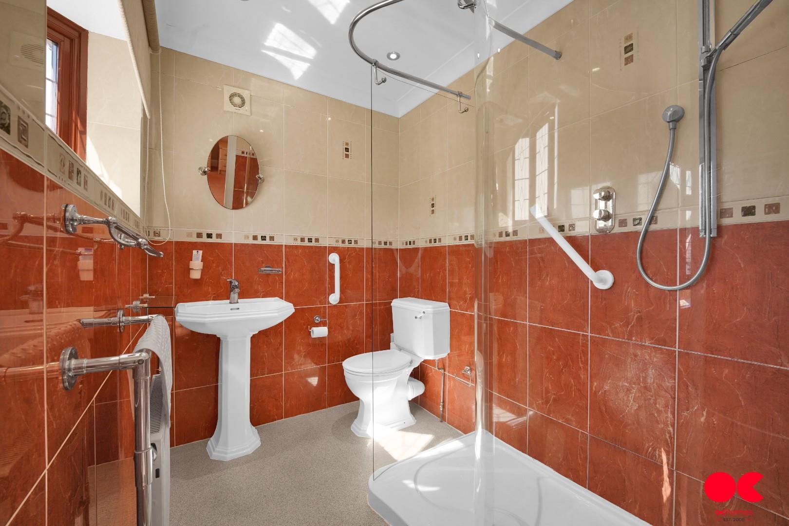 4 bed semi-detached house for sale in Netherpark Drive, Gidea Park  - Property Image 14