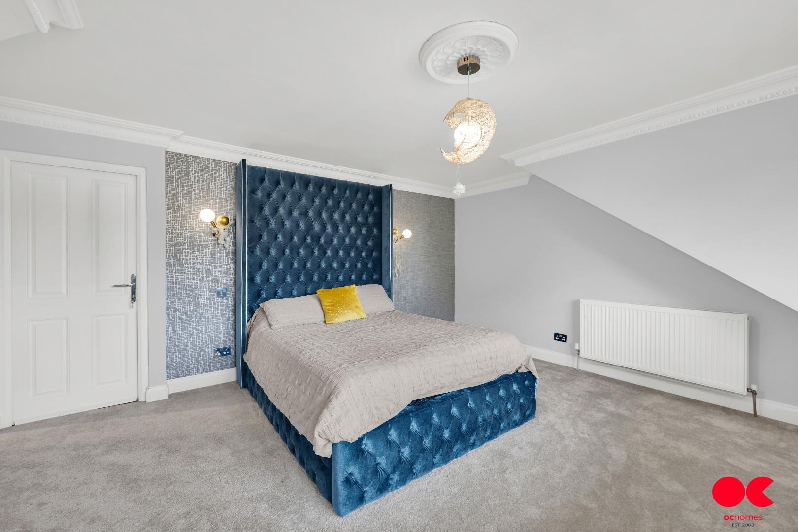 6 bed detached house for sale in Ayloffs Walk, Emerson Park  - Property Image 74