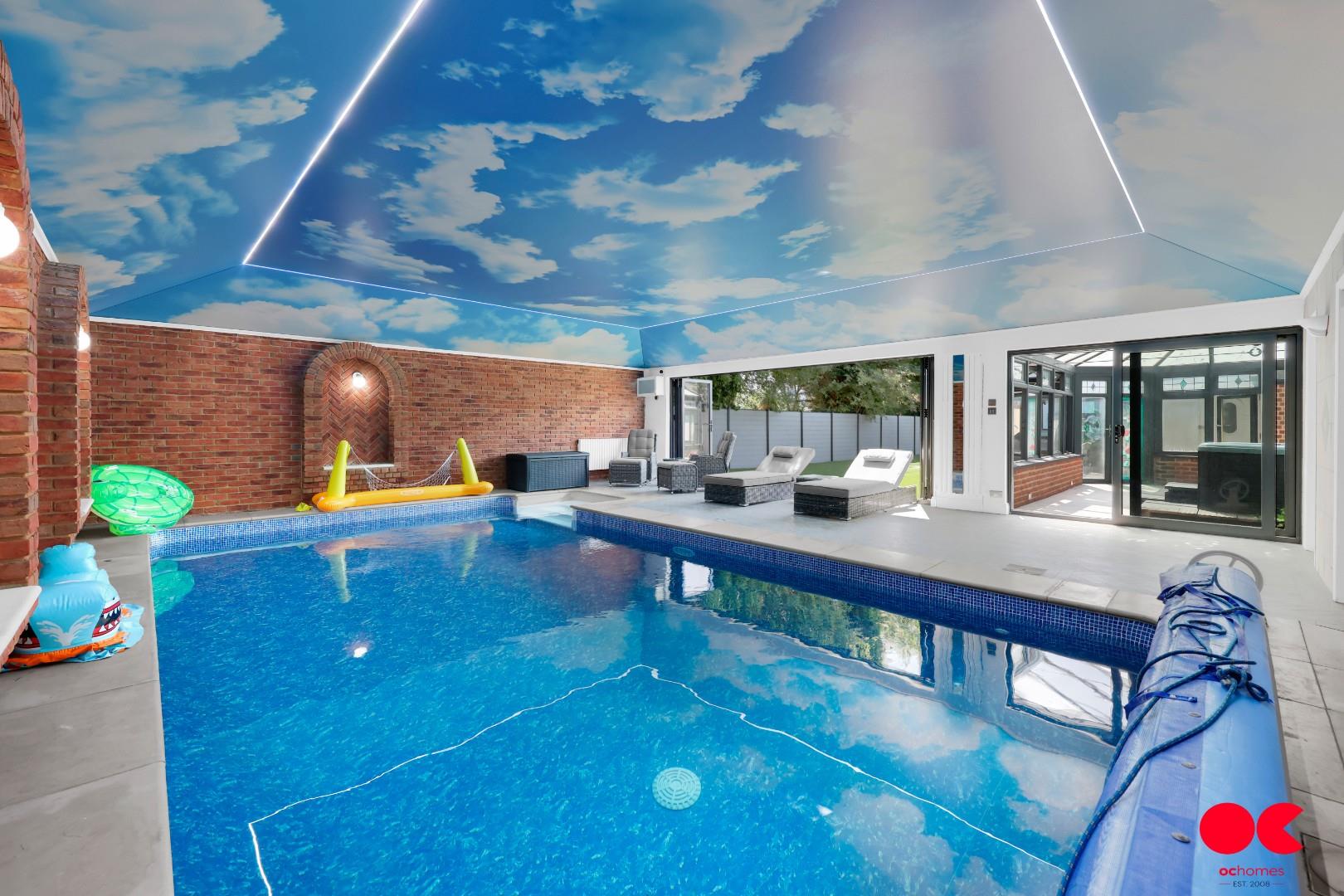 6 bed detached house for sale in Ayloffs Walk, Emerson Park  - Property Image 2