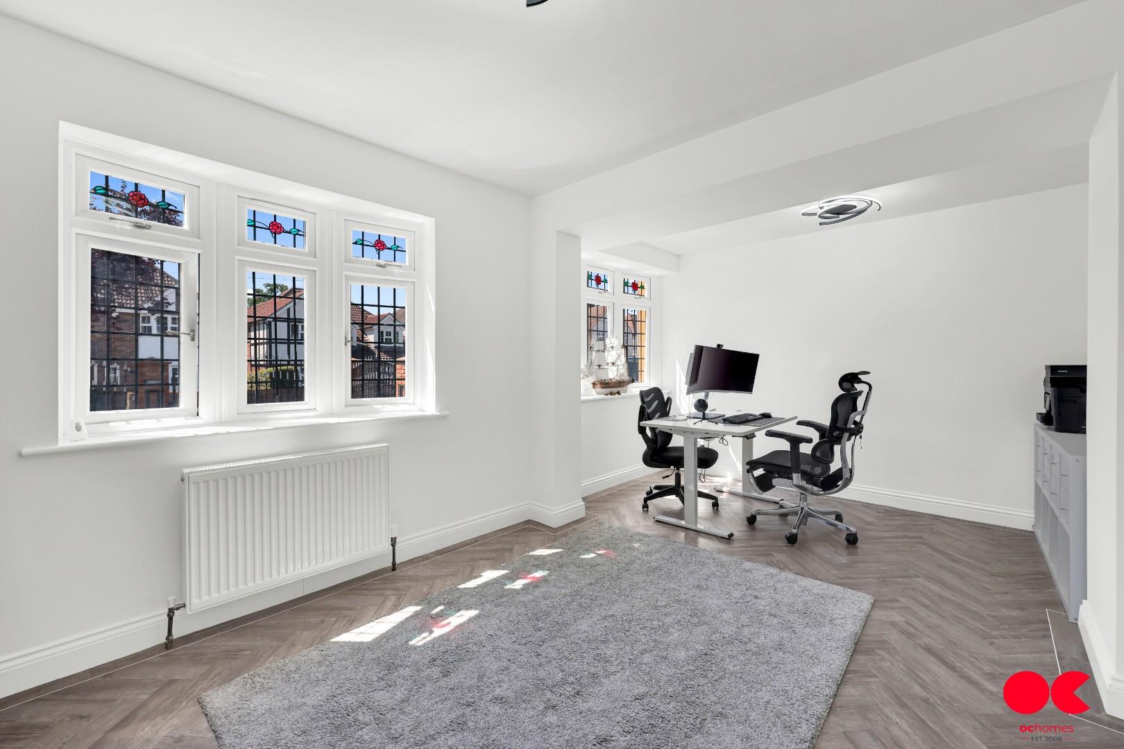6 bed detached house for sale in Ayloffs Walk, Emerson Park  - Property Image 17