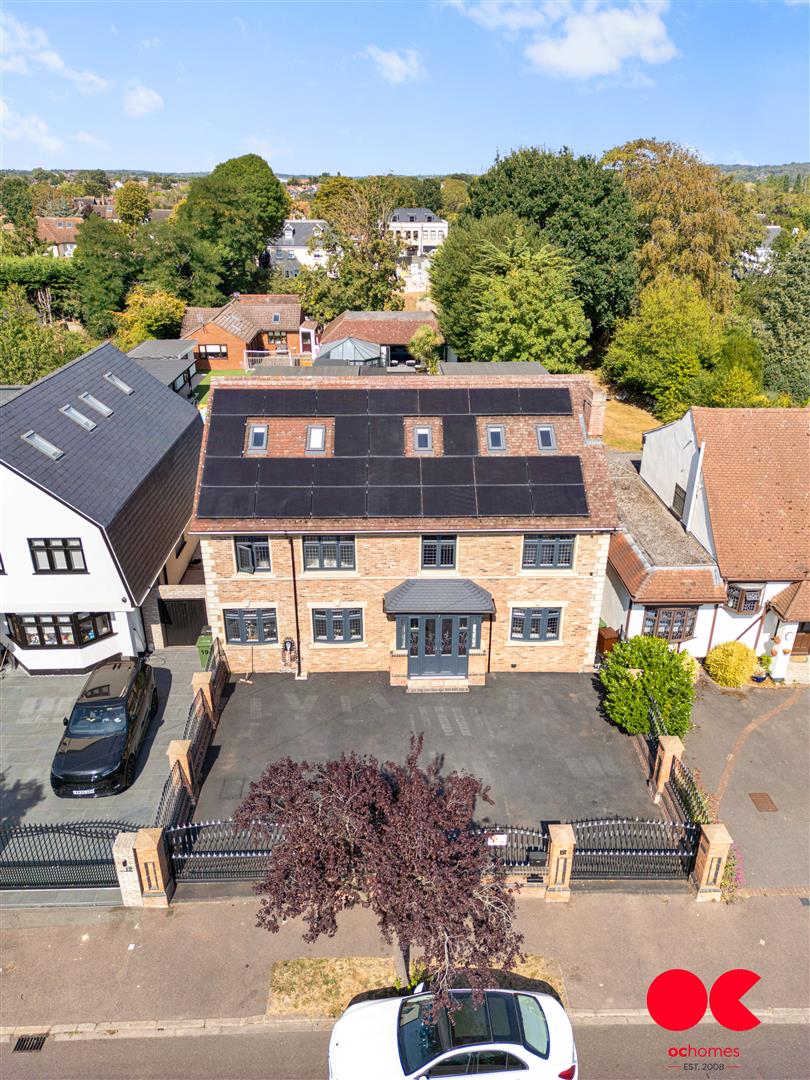 6 bed detached house for sale in Ayloffs Walk, Emerson Park  - Property Image 88