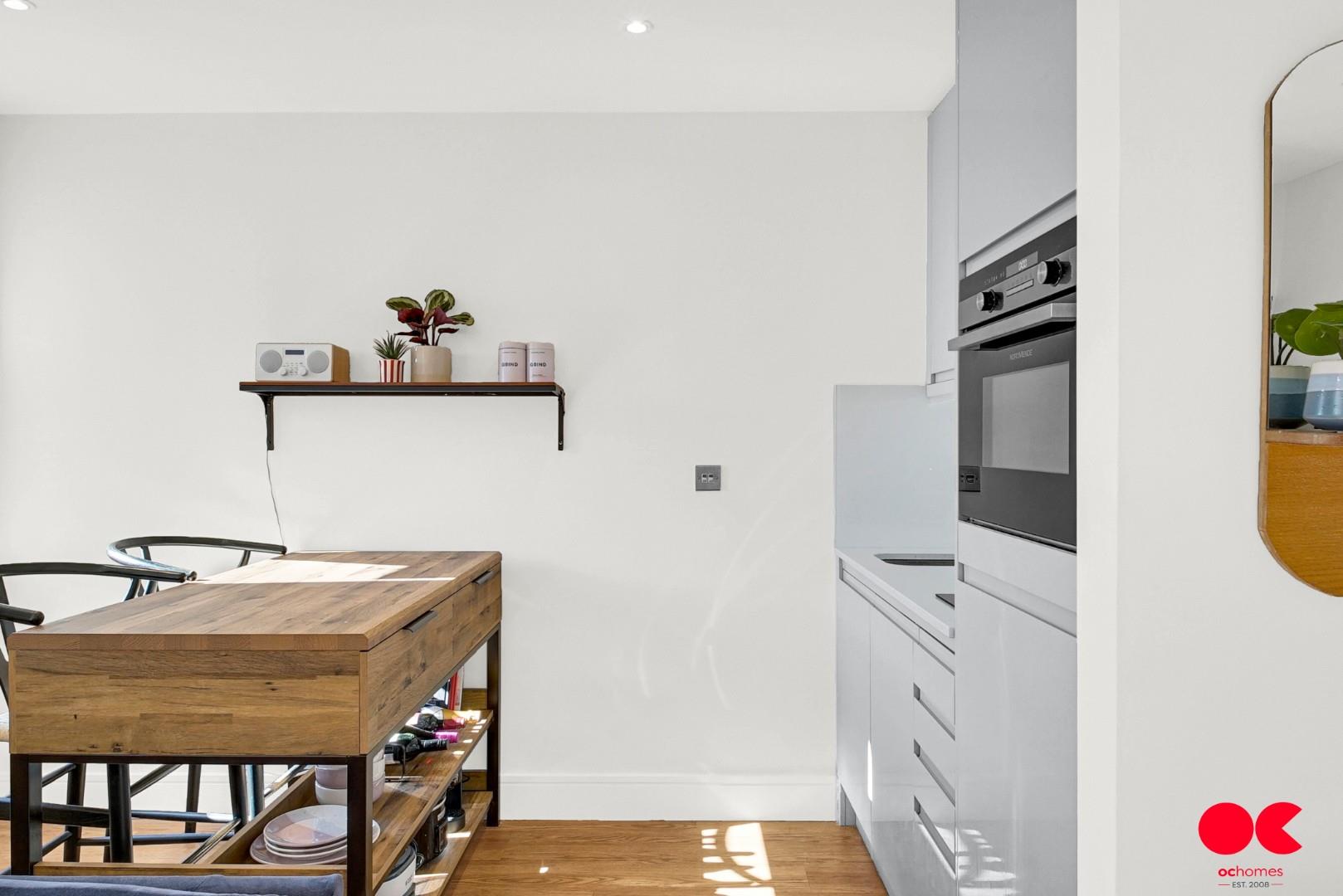 1 bed flat for sale in London Road, Romford  - Property Image 12