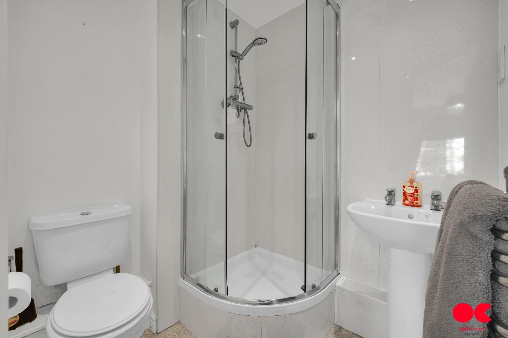 2 bed flat to rent in Windermere Avenue, Purfleet-On-Thames  - Property Image 7