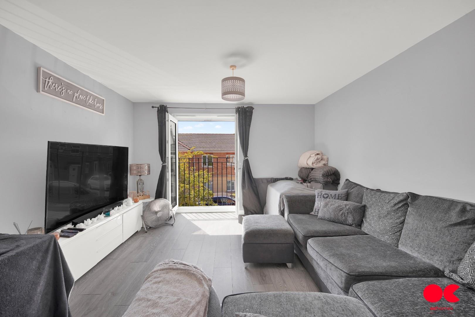 2 bed flat to rent in Windermere Avenue, Purfleet-On-Thames  - Property Image 14