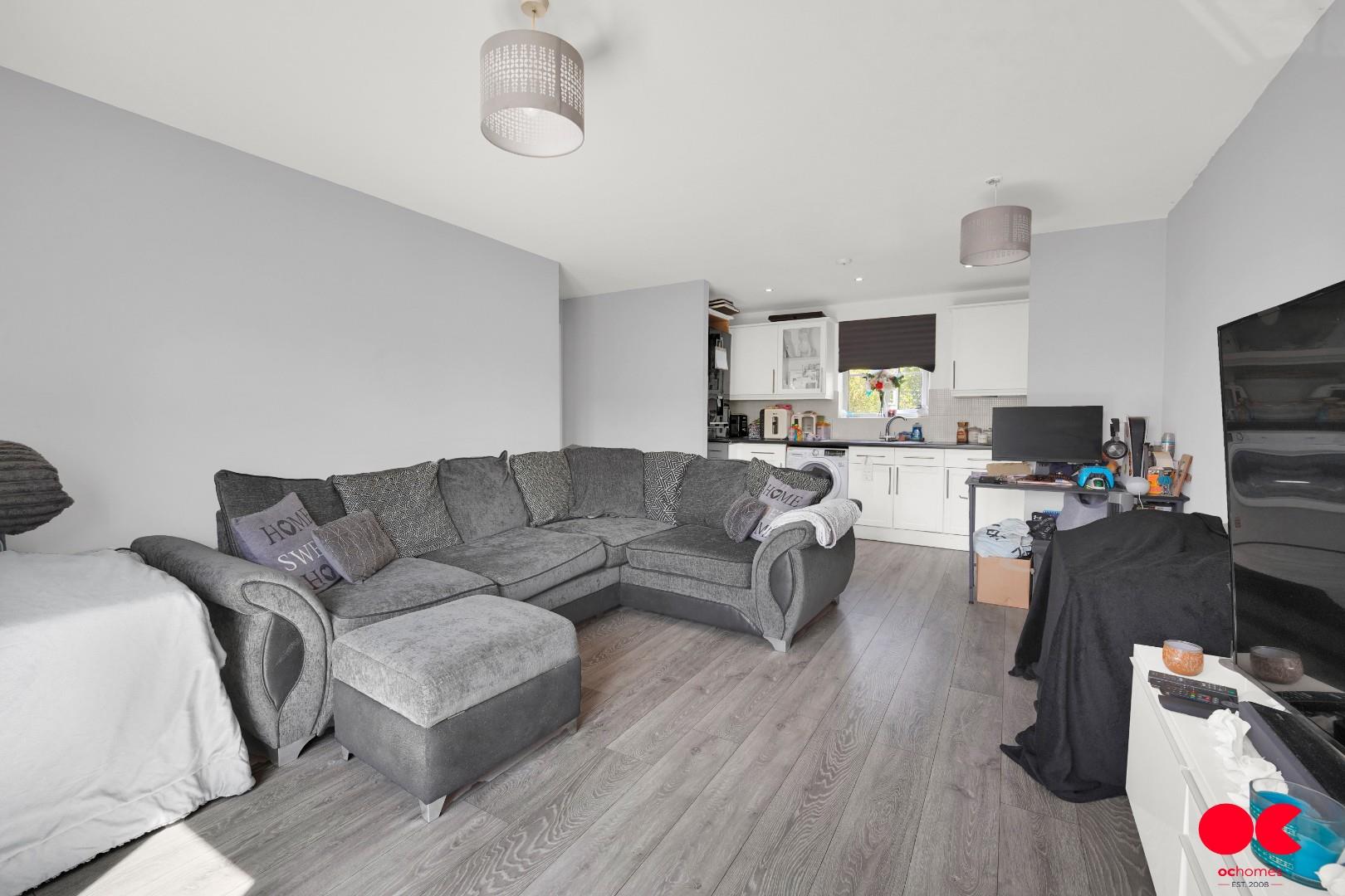 2 bed flat to rent in Windermere Avenue, Purfleet-On-Thames  - Property Image 10