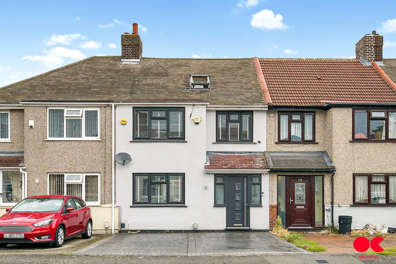 5 bed terraced house for sale in Carnforth Gardens, Elm Park  - Property Image 46