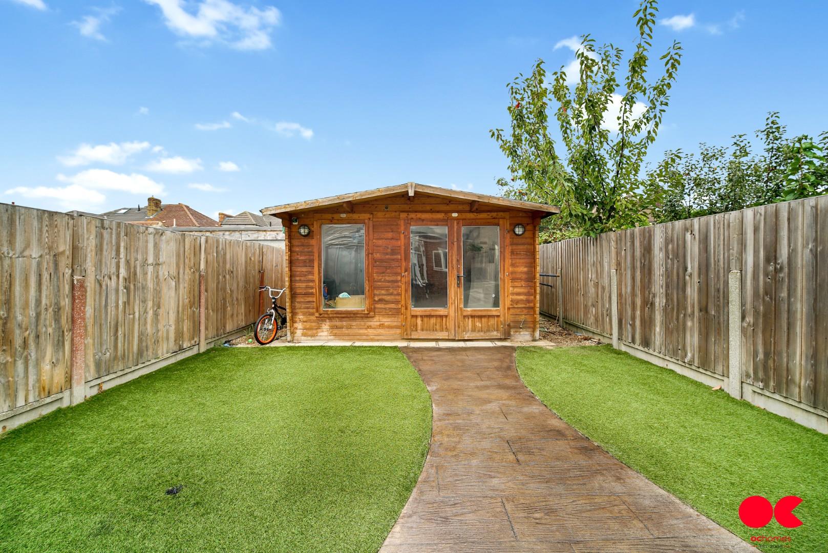 5 bed terraced house for sale in Carnforth Gardens, Elm Park  - Property Image 40