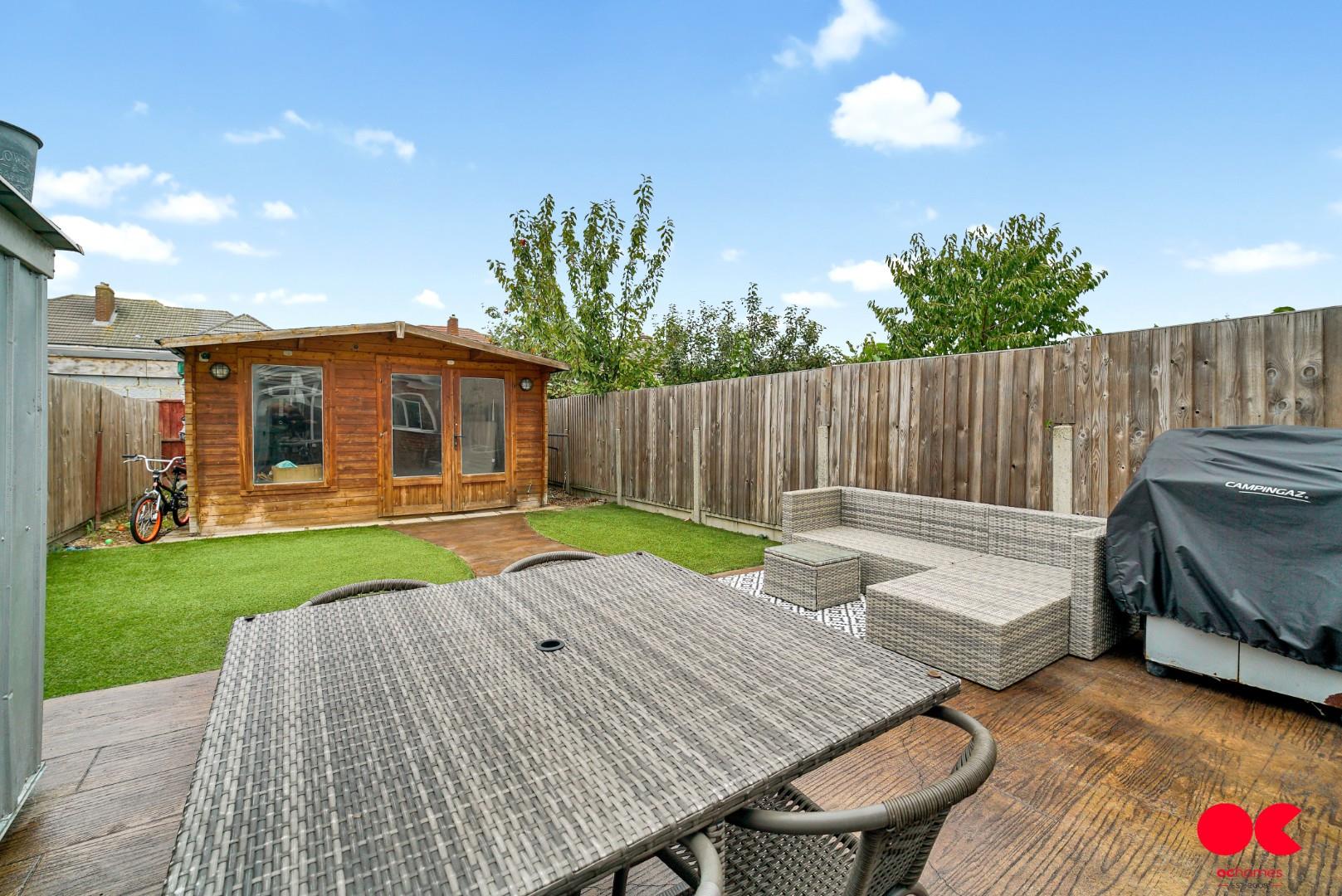 5 bed terraced house for sale in Carnforth Gardens, Elm Park  - Property Image 42