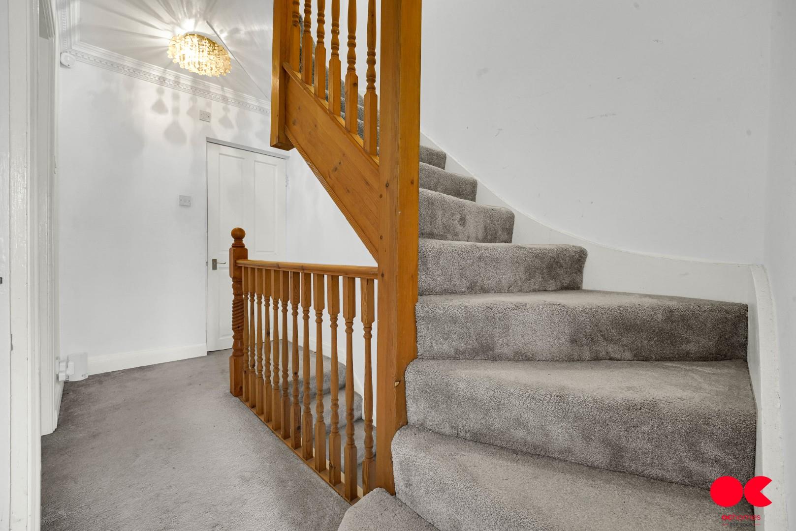 5 bed terraced house for sale in Carnforth Gardens, Elm Park  - Property Image 36