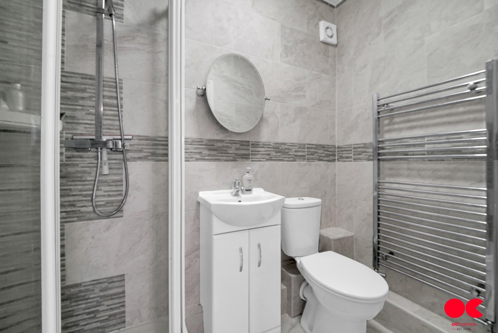 5 bed terraced house for sale in Carnforth Gardens, Elm Park  - Property Image 11