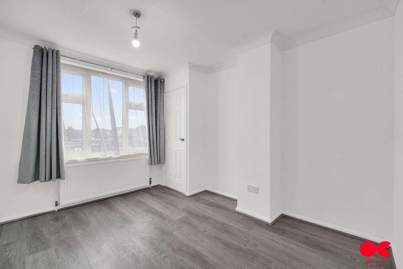 3 bed semi-detached house to rent in Cherry Tree Lane, Rainham  - Property Image 5