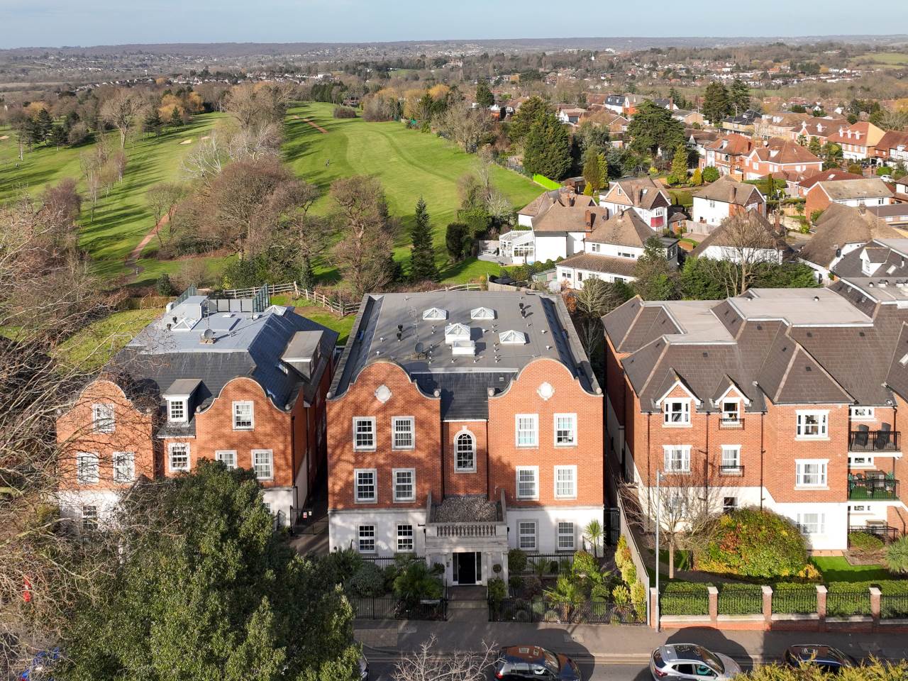 3 Bed Flat For Sale In Manor Road, Docklands, IG7