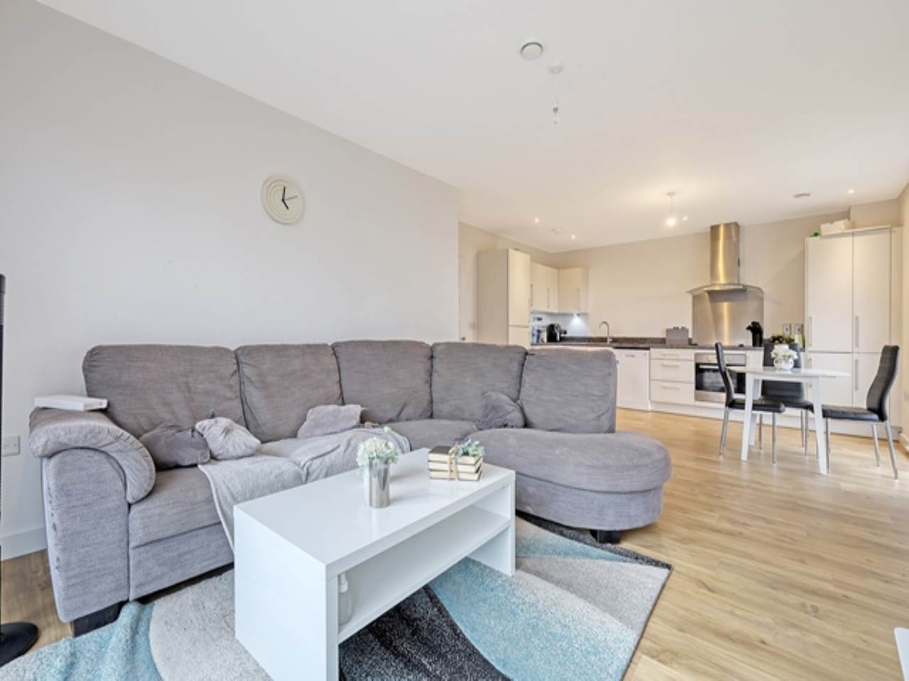 2 Bed Flat For Sale In Bawley Court, Beckton, E16