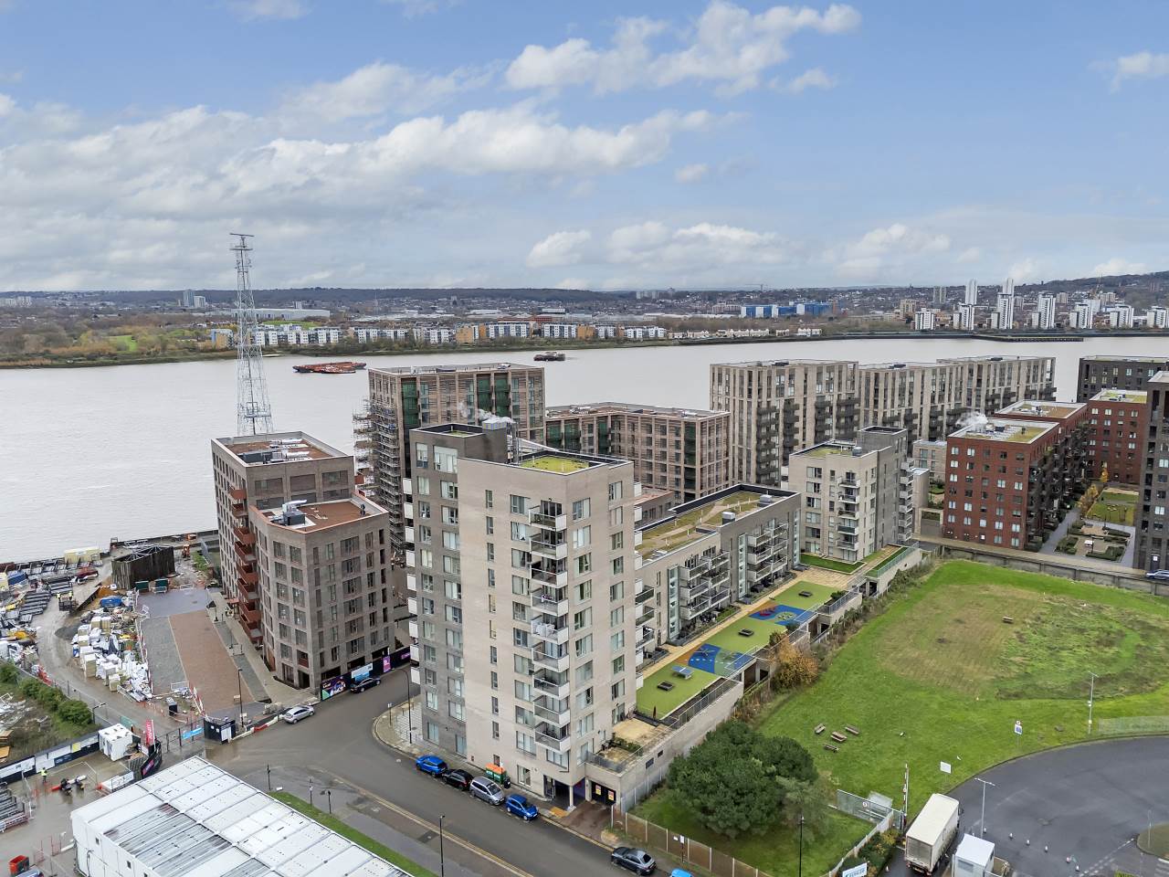 2 Bed Flat For Sale In Bawley Court, Beckton, E16