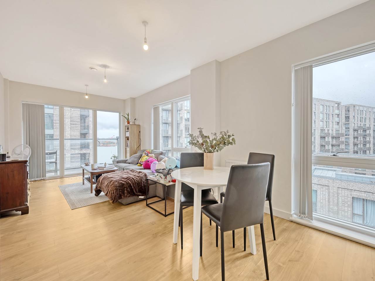 2 Bed Flat For Sale In Bawley Court, Beckton, E16