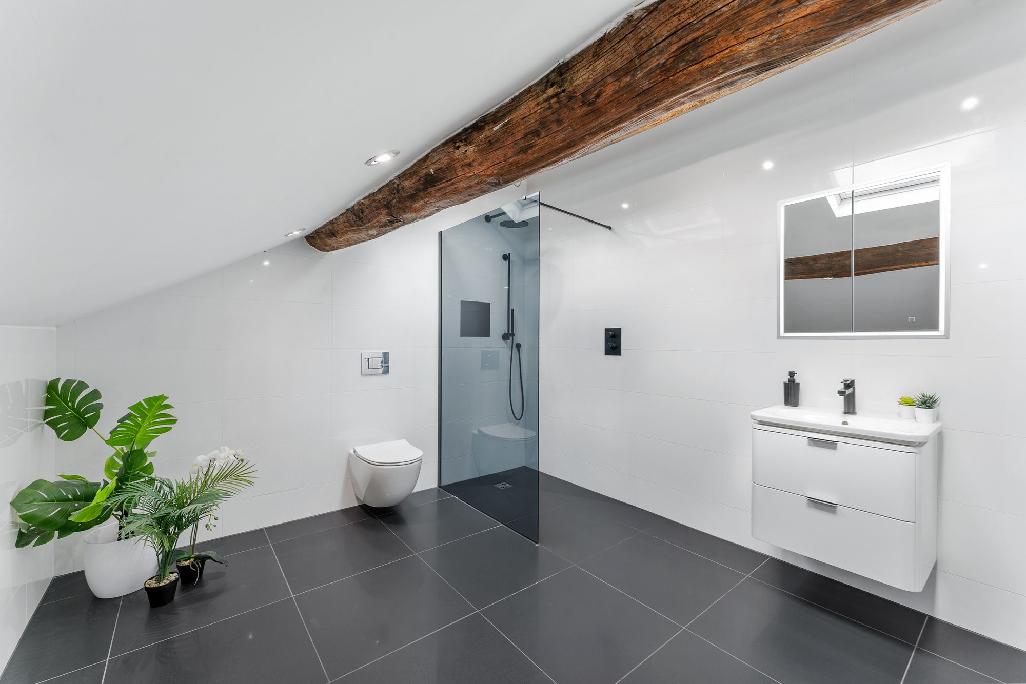 5 bed detached house for sale in New Barn, Saddleworth  - Property Image 37