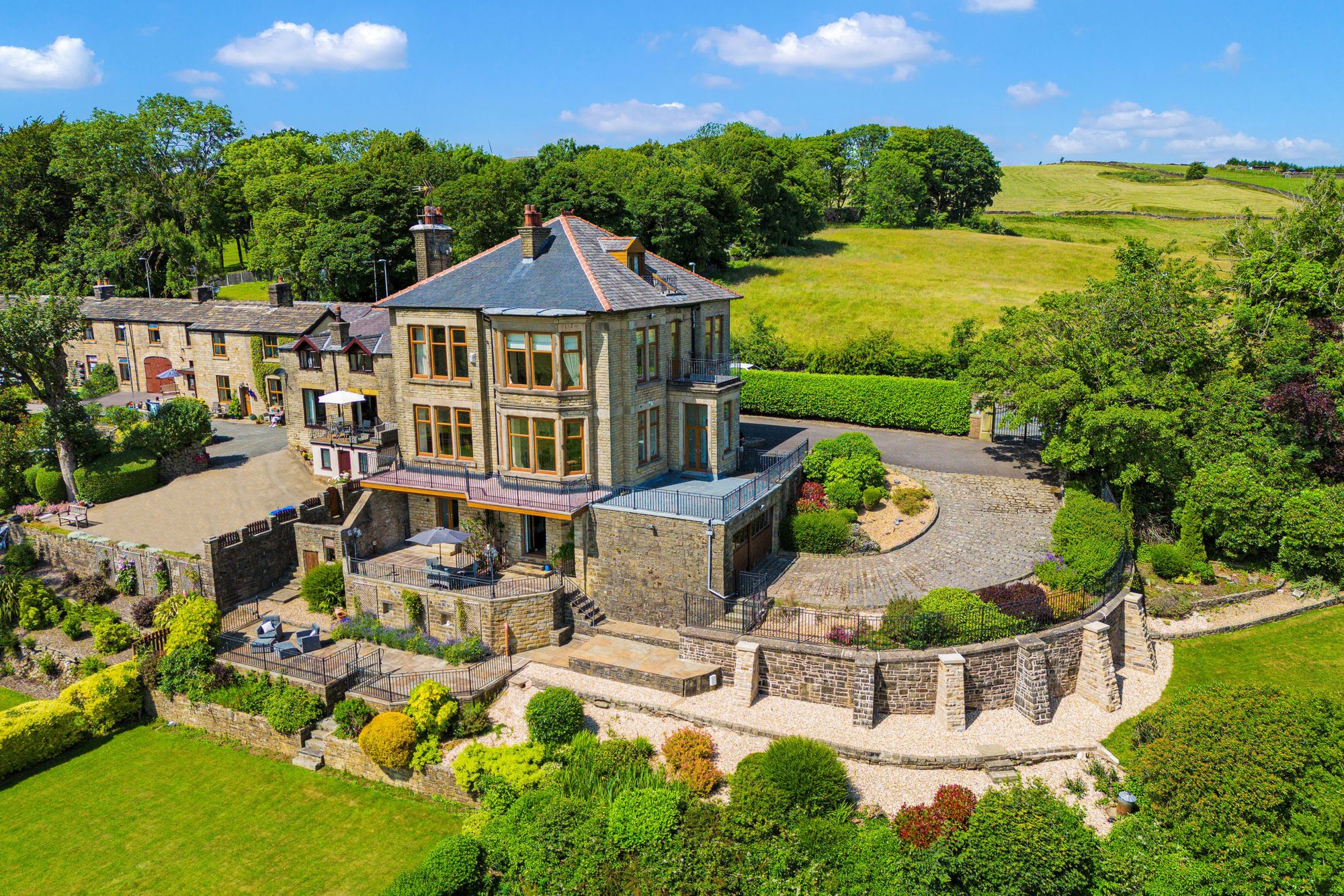 5 bed detached house for sale in Edenfield Road, Rochdale 3