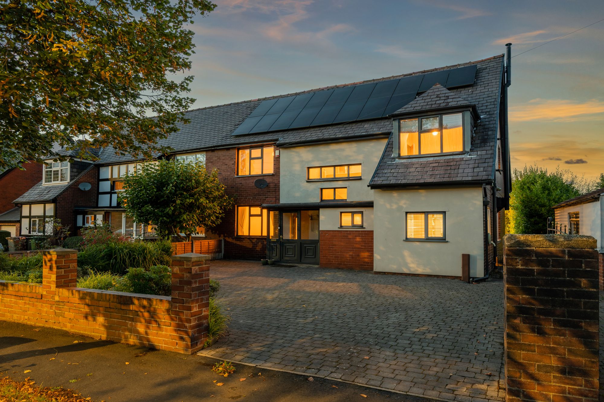 4 bed semi-detached house for sale in Old Kiln Lane, Bolton - Property Image 1