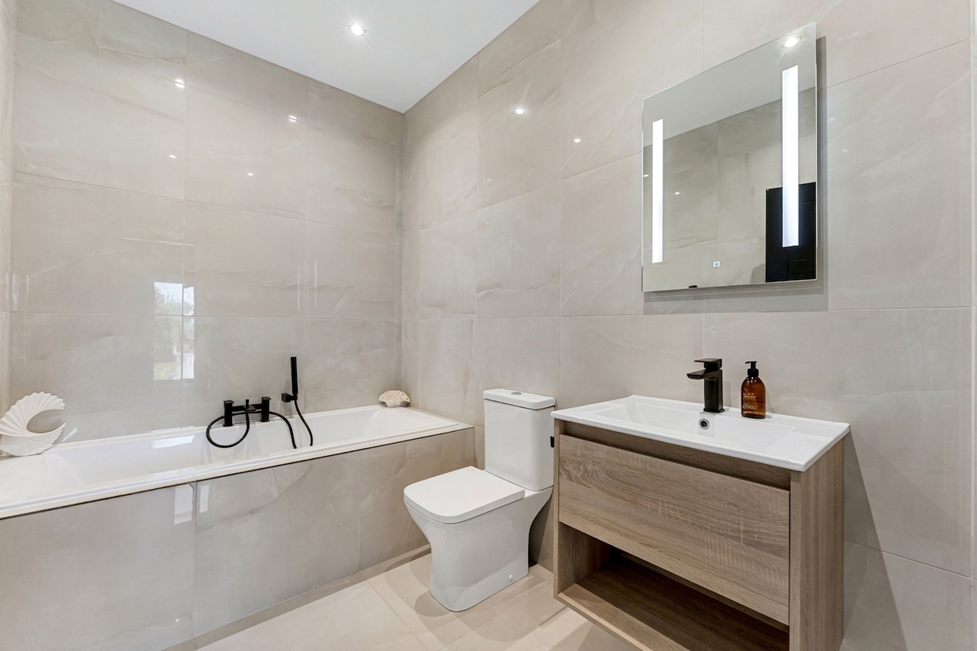 5 bed detached house for sale in Hesketh Park, Bolton 39