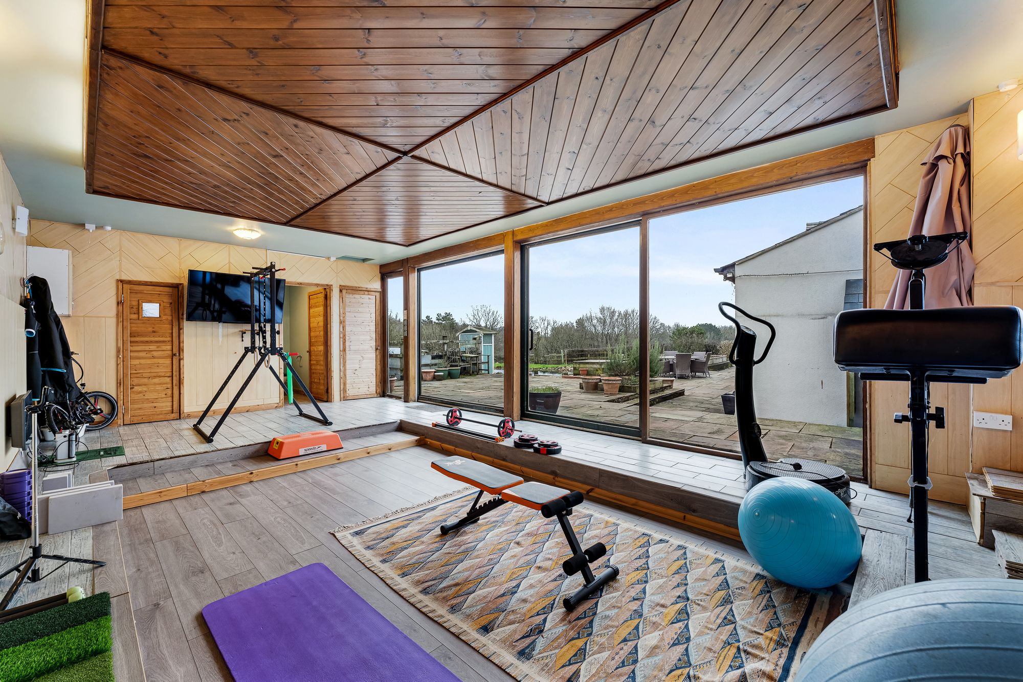 5 bed detached house for sale in Ringley Road West, Manchester  - Property Image 38