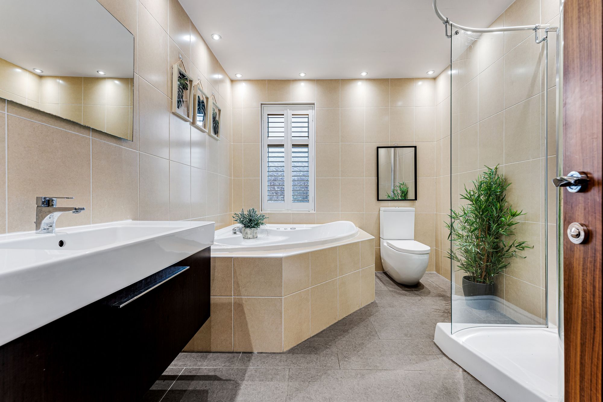 5 bed detached house for sale in Darwen Road, Bolton  - Property Image 46