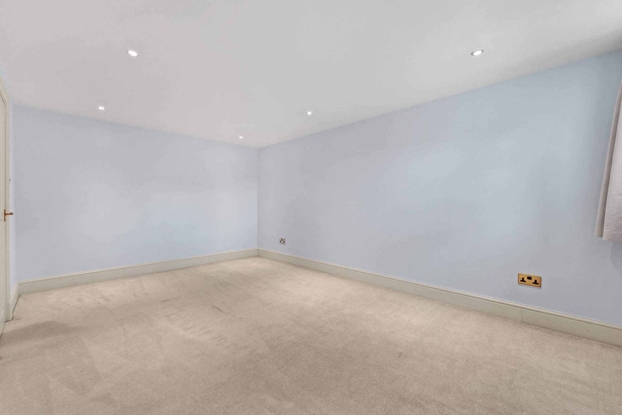 4 bed for sale in Scout Road, Bolton  - Property Image 36