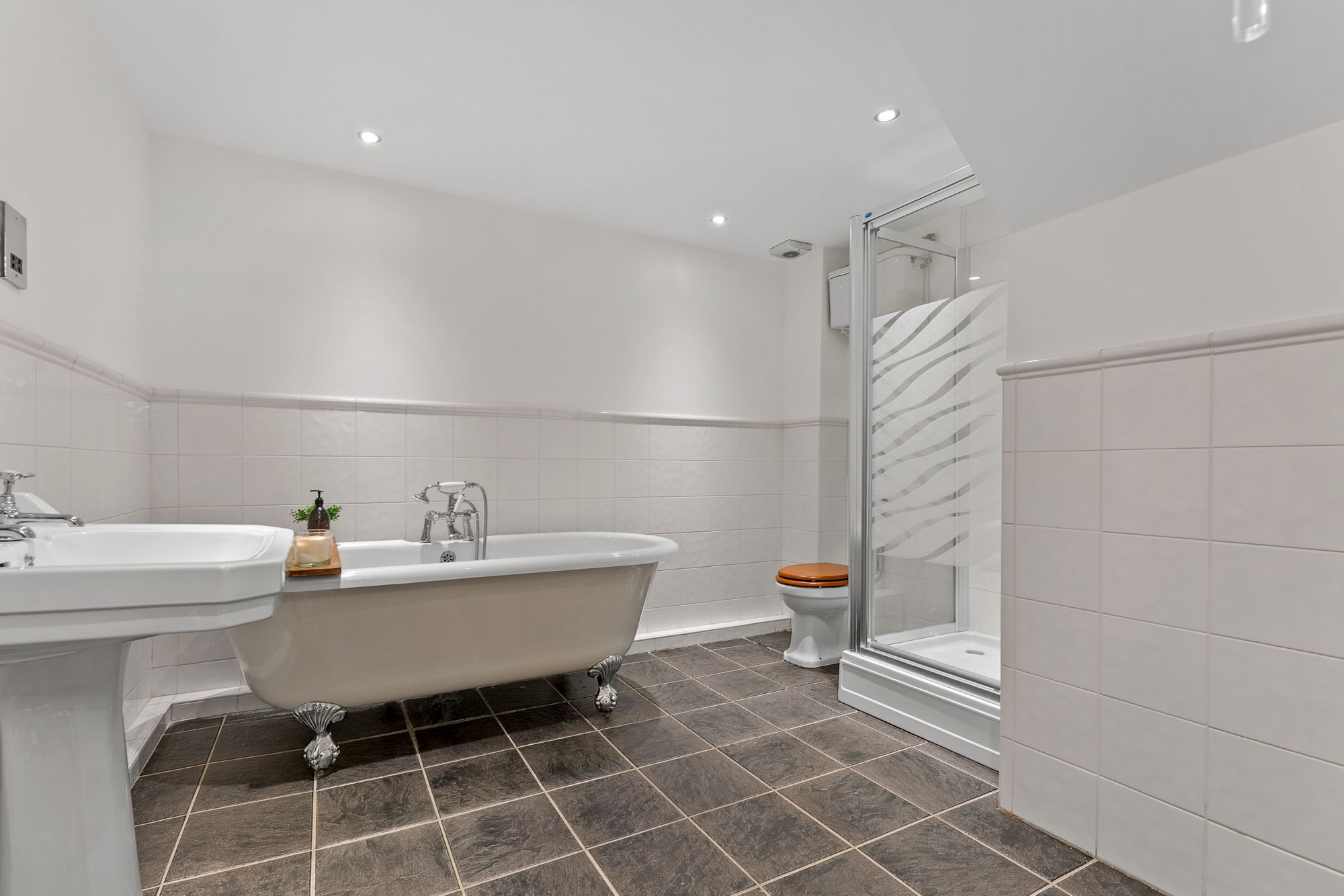 4 bed for sale in Scout Road, Bolton  - Property Image 33