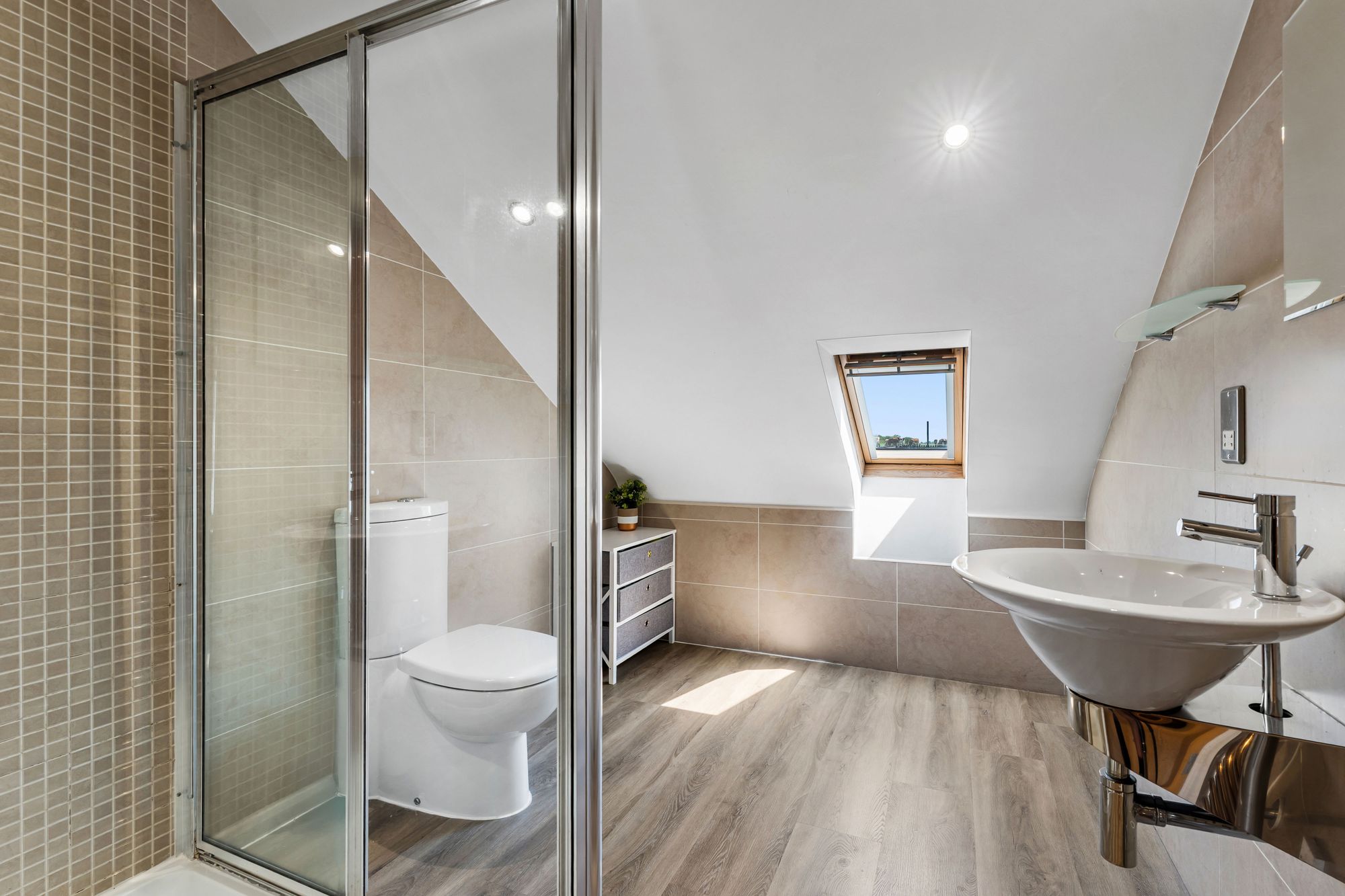 4 bed barn conversion for sale in Plodder Lane, Bolton 30