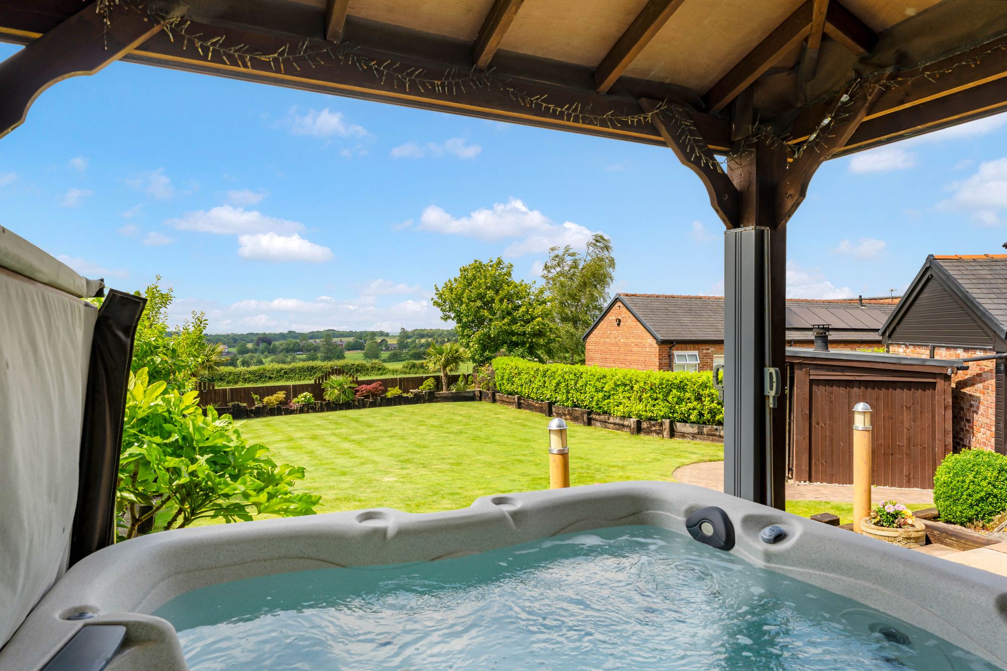 4 bed barn conversion for sale in Plodder Lane, Bolton  - Property Image 43