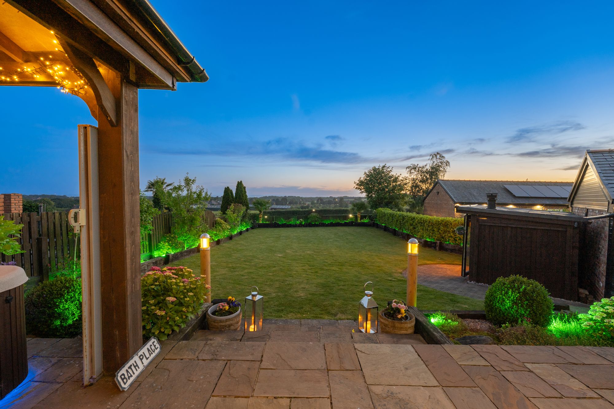 4 bed barn conversion for sale in Plodder Lane, Bolton 50