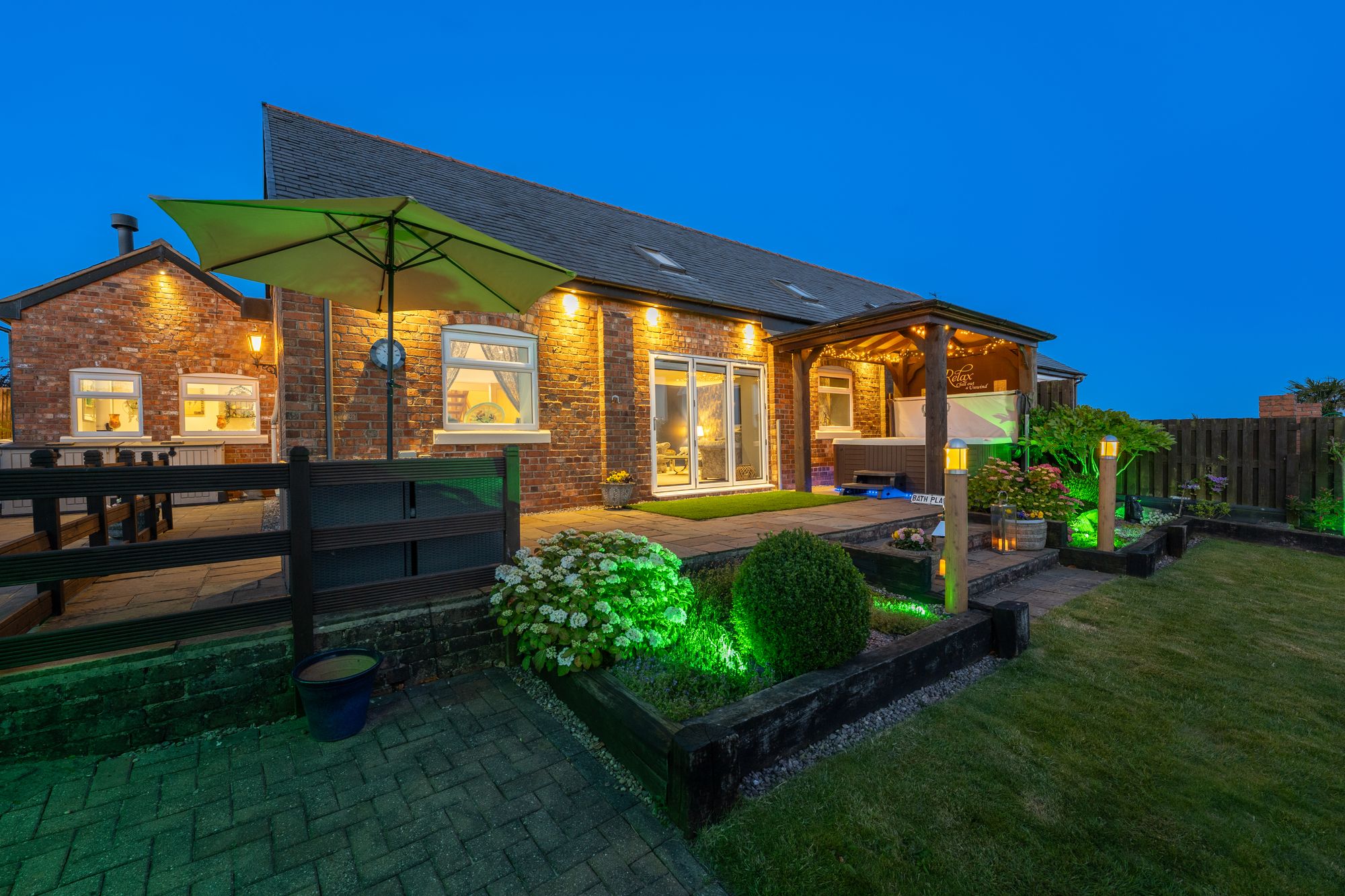 4 bed barn conversion for sale in Plodder Lane, Bolton  - Property Image 54