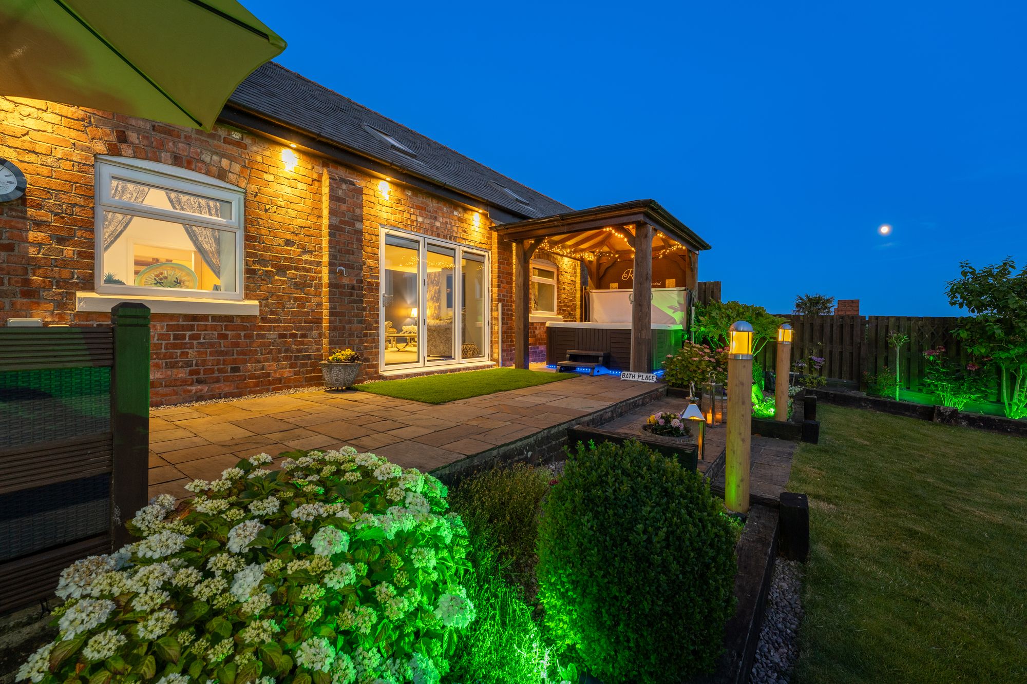 4 bed barn conversion for sale in Plodder Lane, Bolton  - Property Image 57
