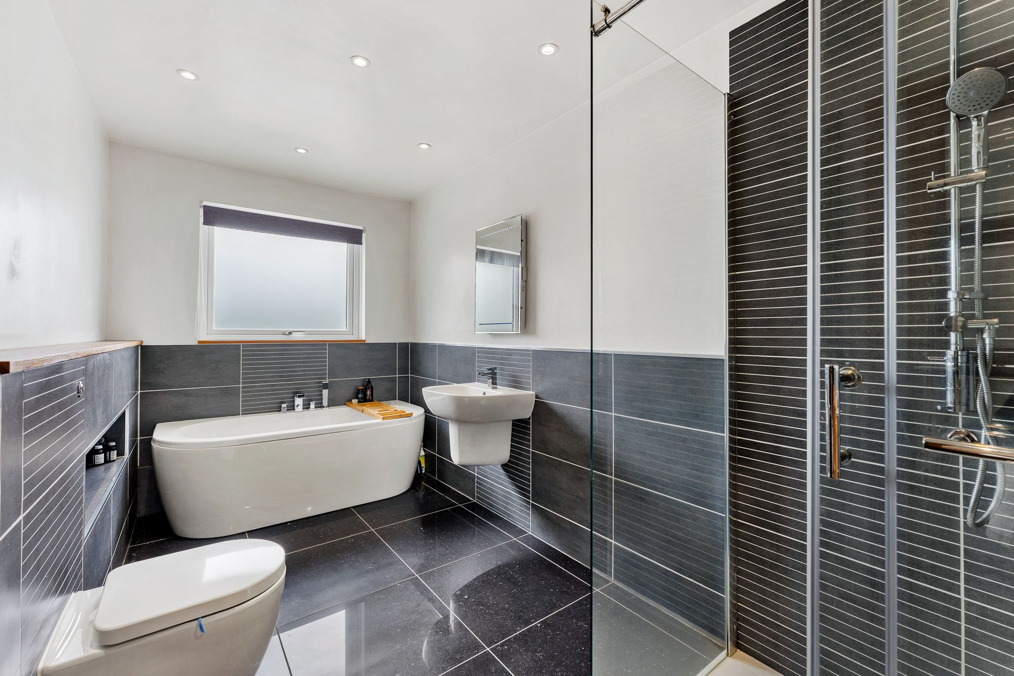 4 bed bungalow for sale in Alder Grove, Bolton  - Property Image 25