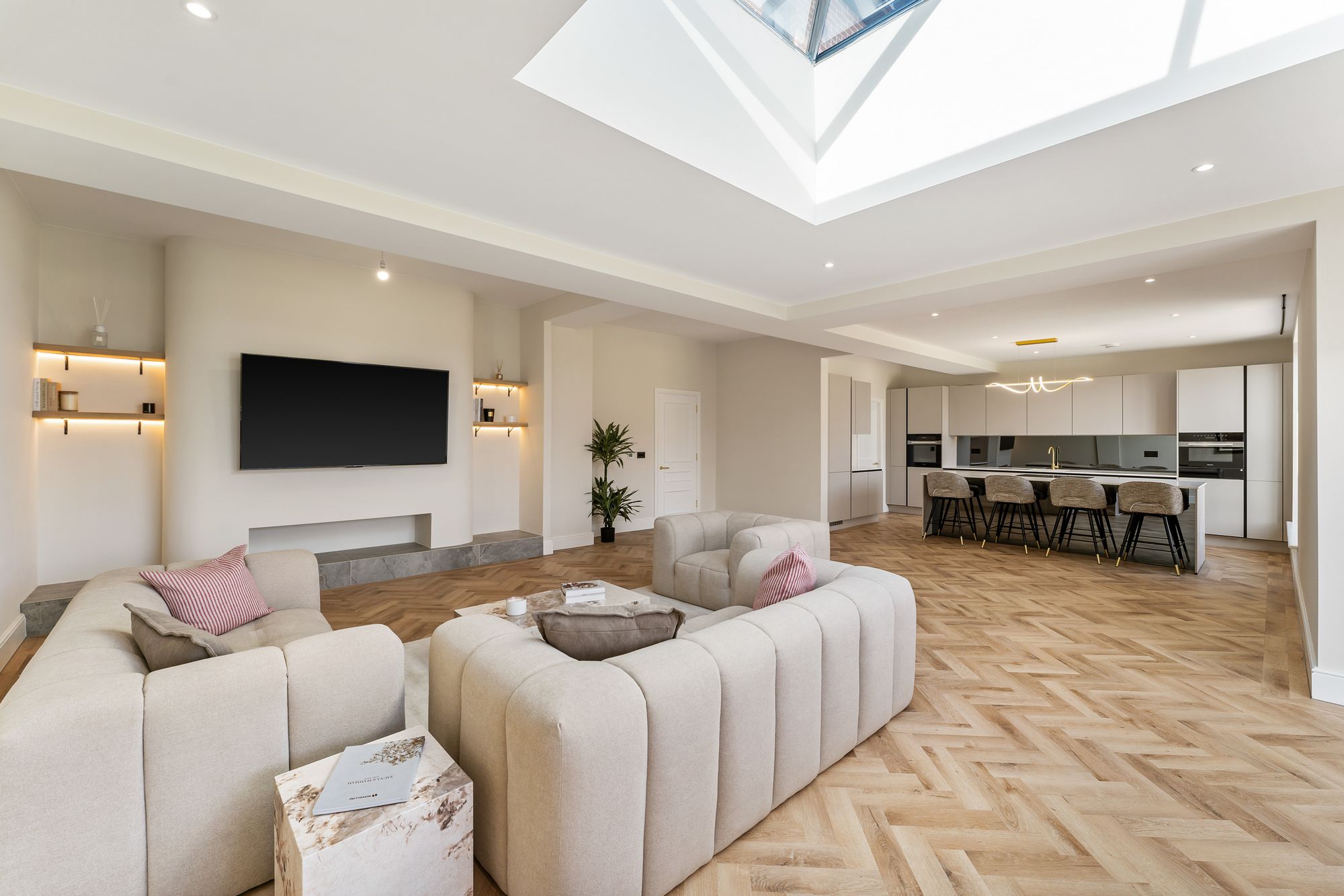 5 bed detached house for sale in Oakridge Park, Bolton  - Property Image 2