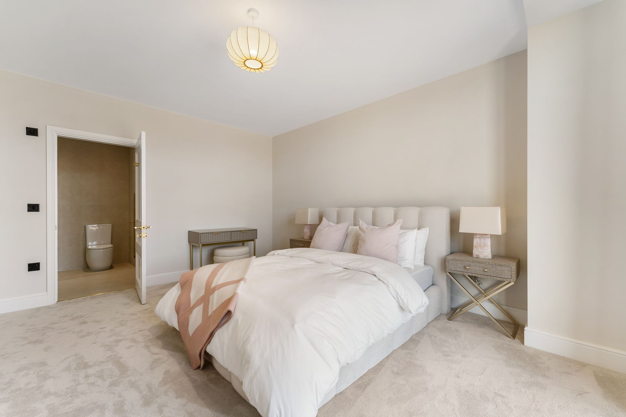 5 bed detached house for sale in Oakridge Park, Bolton 40