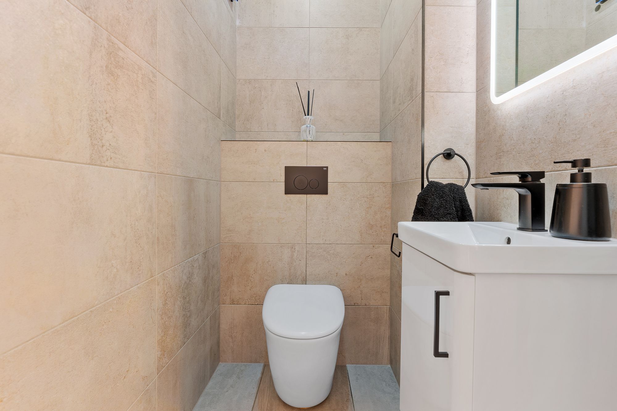 6 bed detached house for sale in Heaton Mount, Bolton  - Property Image 26