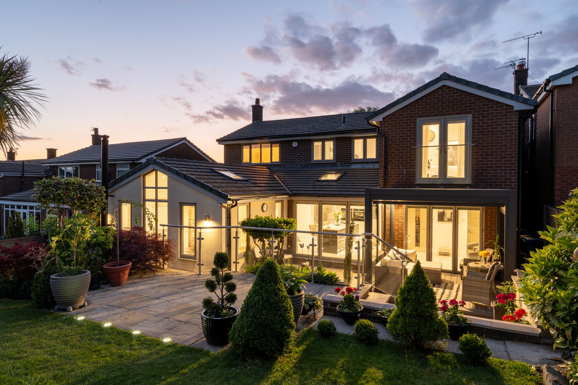 4 bed detached house for sale in Sunny Bank Road, Bury - Property Image 1