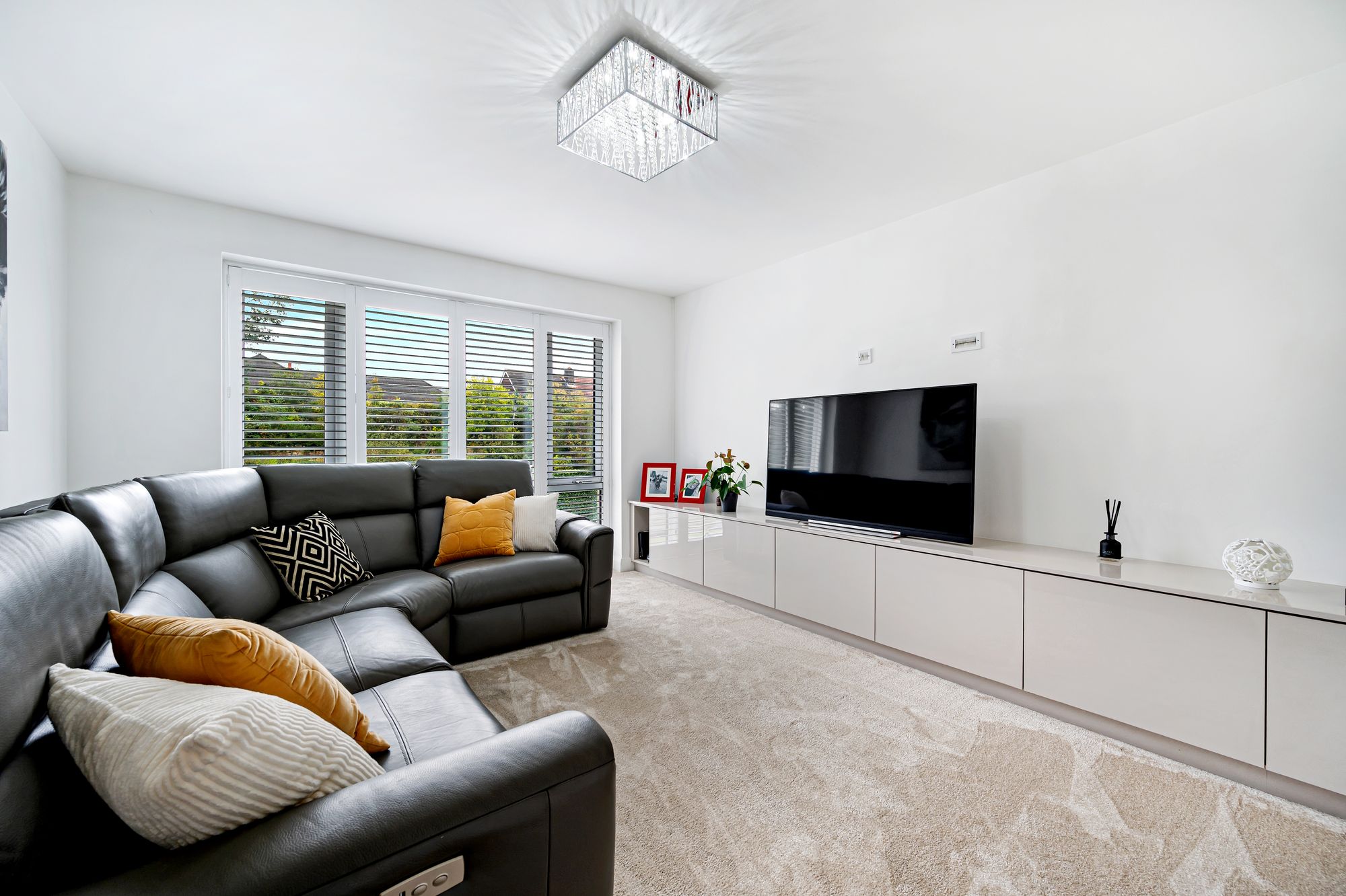 4 bed detached bungalow for sale in Manchester Road, Bury 9