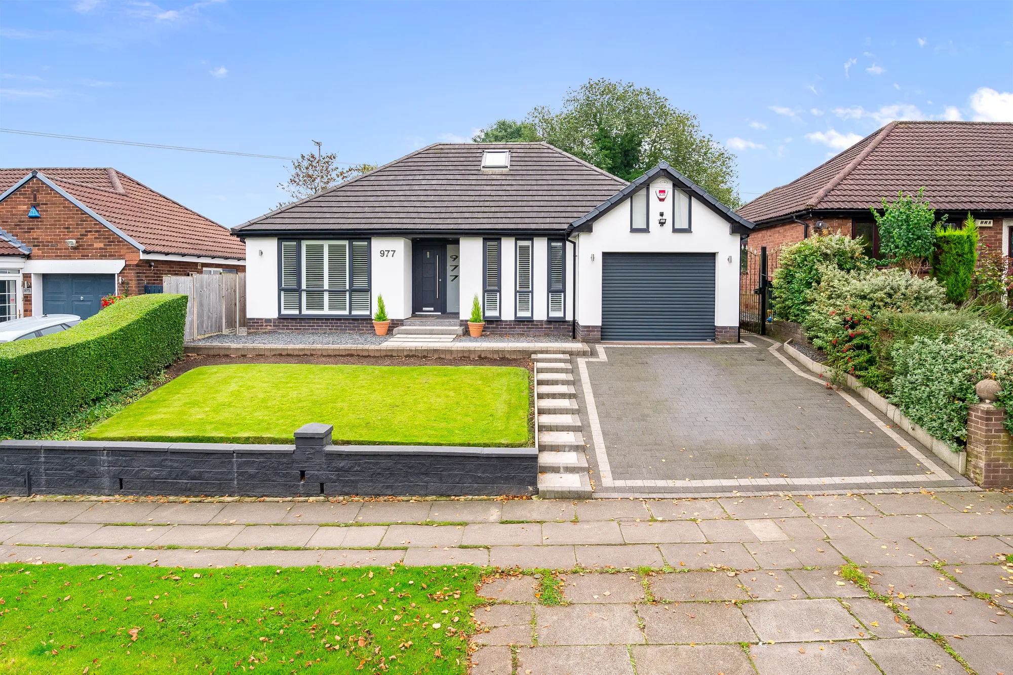 4 bed detached bungalow for sale in Manchester Road, Bury, BL9 
