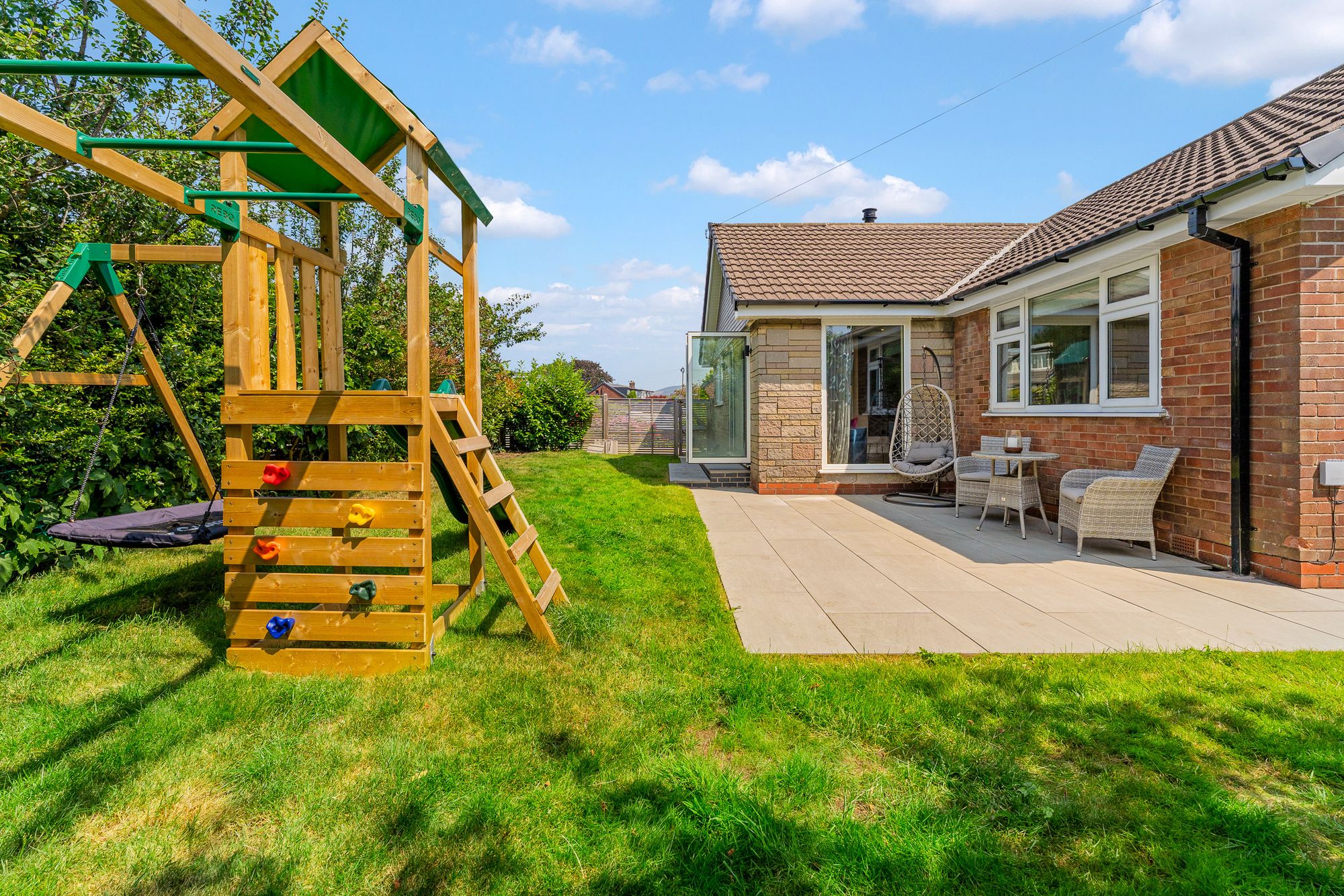 3 bed detached bungalow for sale in Vernon Road, Bury 33