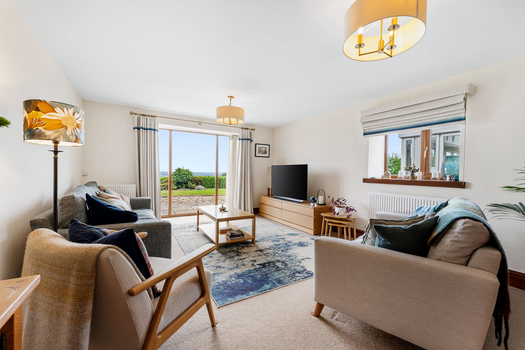 5 bed barn conversion for sale in Chorley Old Road, Bolton 1