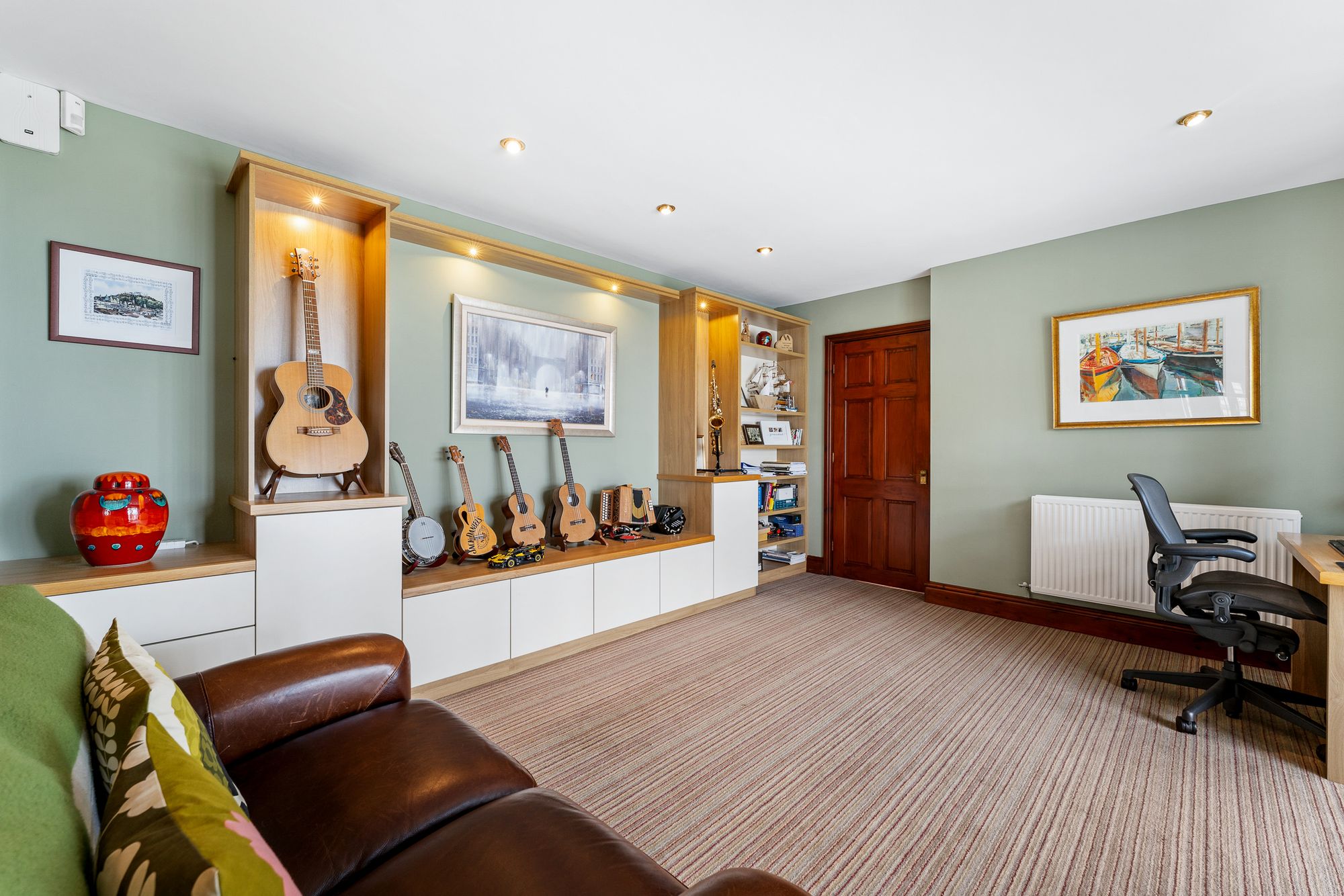5 bed barn conversion for sale in Chorley Old Road, Bolton 22