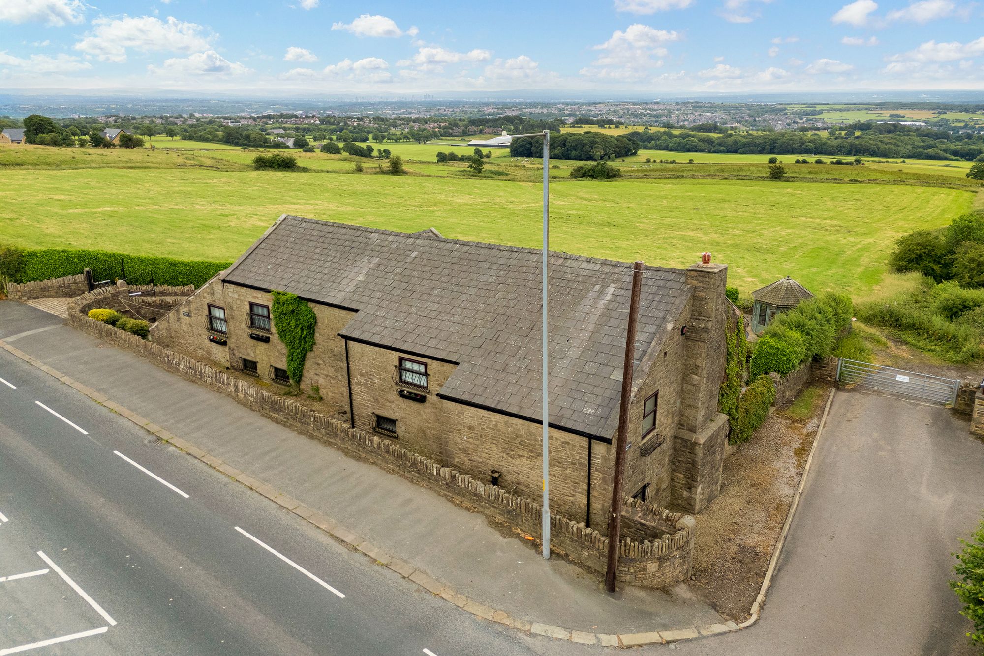 5 bed barn conversion for sale in Chorley Old Road, Bolton 60