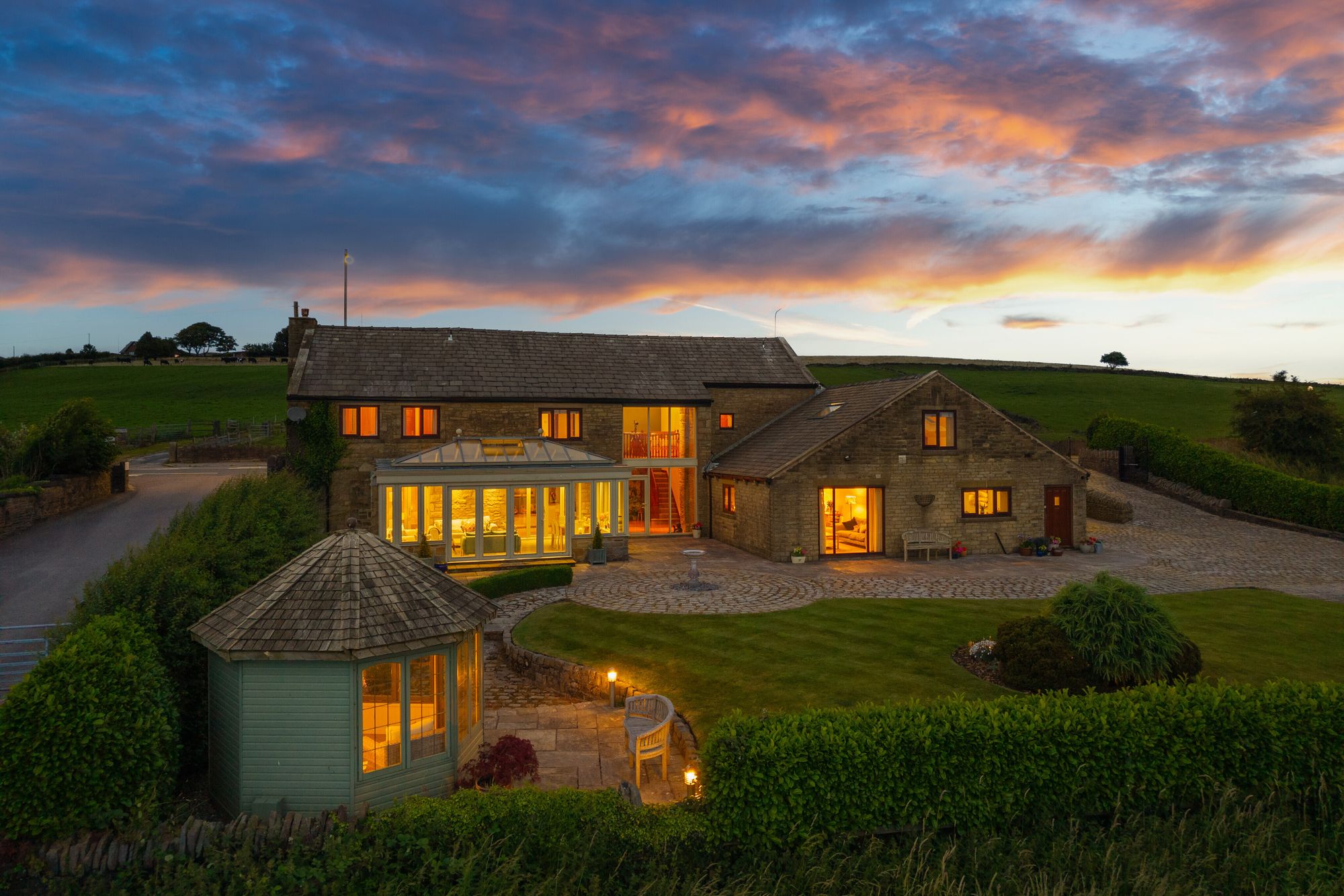 5 bed barn conversion for sale in Chorley Old Road, Bolton 62