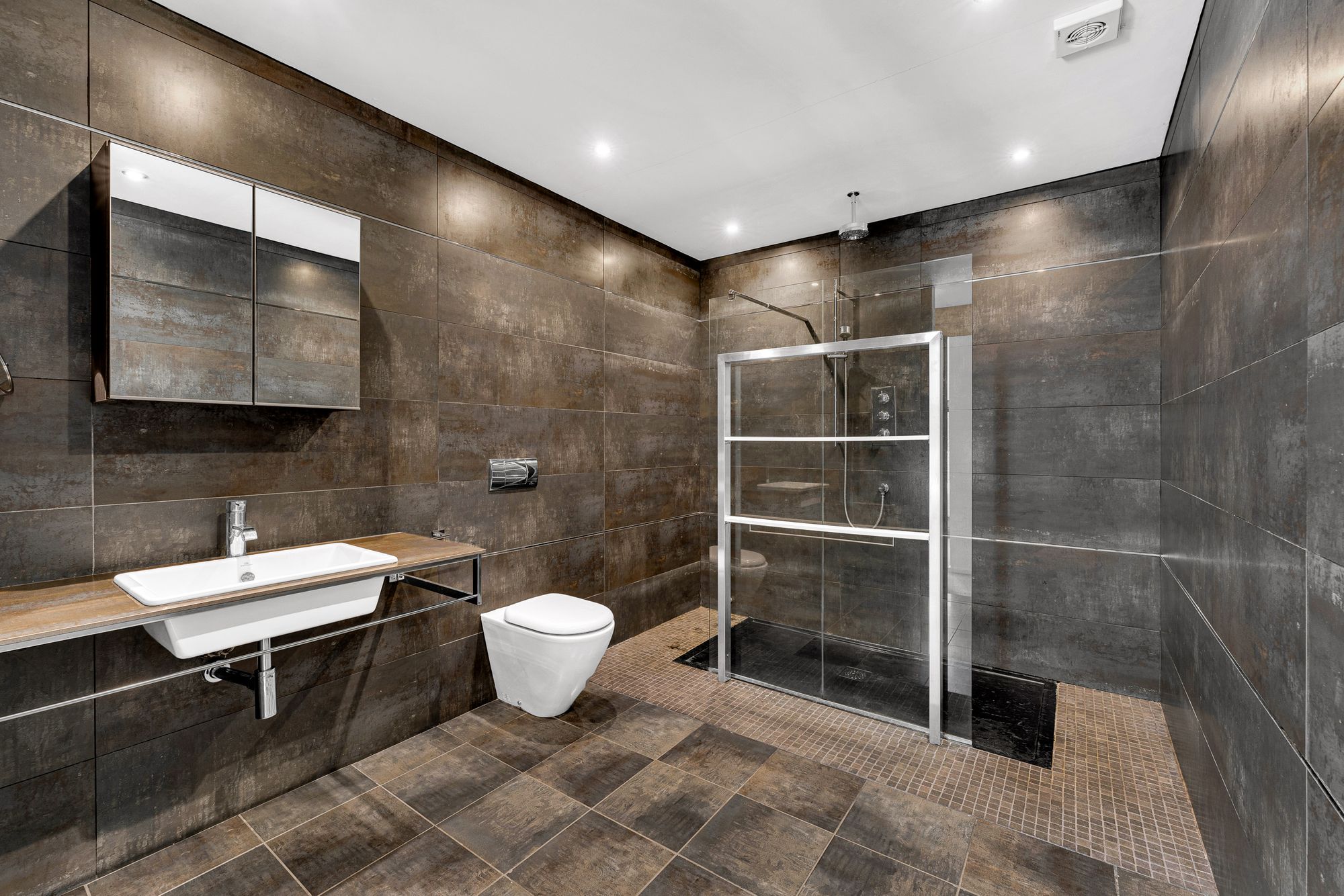 5 bed detached house for sale in Cowpe Road, Rossendale  - Property Image 24